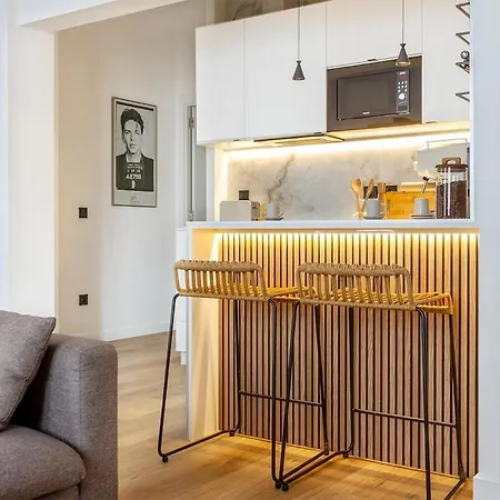 Apartment Stylish By The Sea *